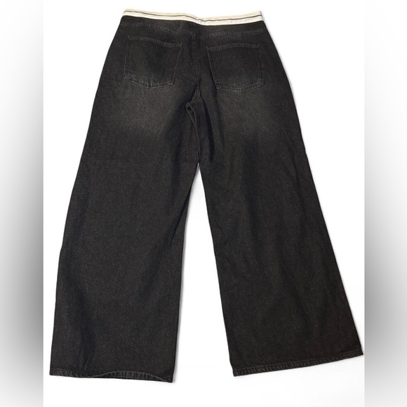 Fashion Nova Women’s Tailored Straight Leg Jeans - Picture 5 of 8